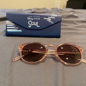 Prive Revaux The Meastro Sunglasses Blush Pink